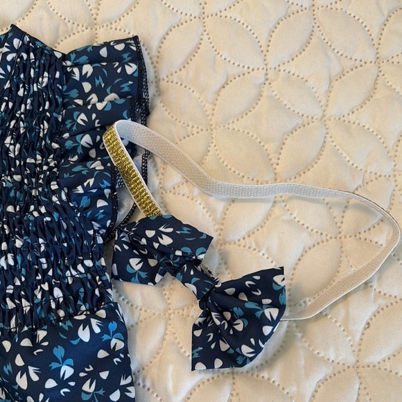 Blue Floral Smocked Bodice Baby Romper Snapped Crotch with Headband 3-6 M - Picture 3 of 8